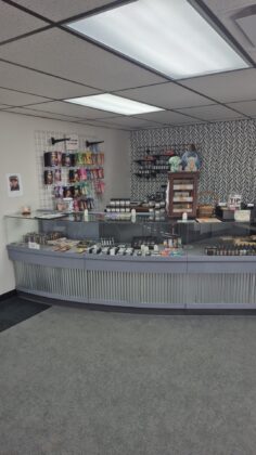 kush kafe store poynette 236x420
